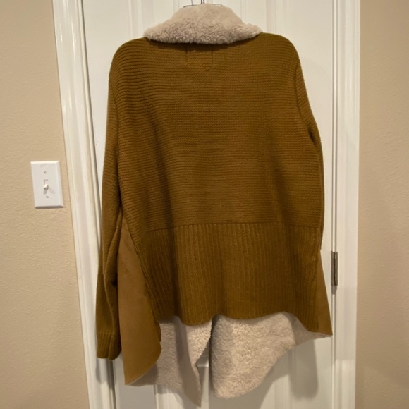 Maurice’s Suede Leather and Wool Jacket - Picture 9 of 9